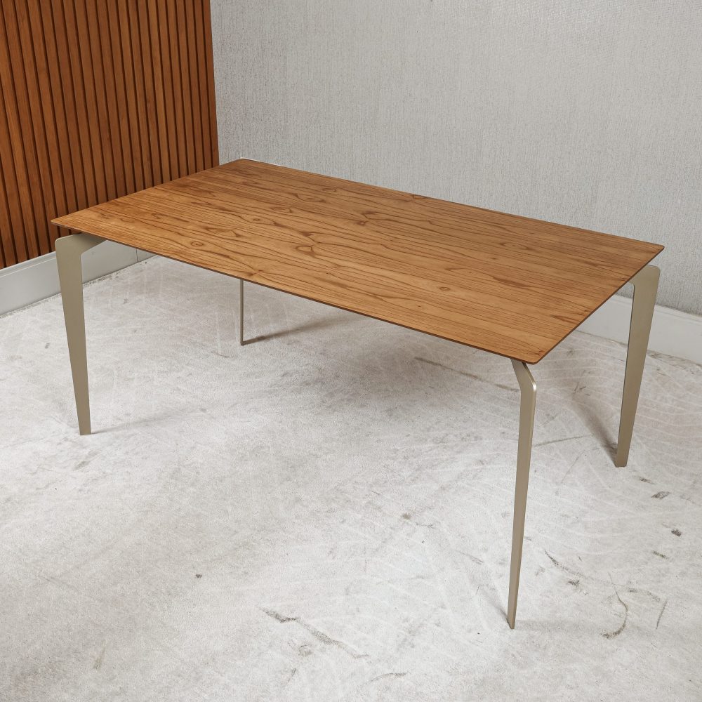 MESA DE JANTAR GIULIA CINAMOMO/CHAMPAGNE